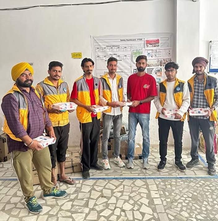 Braazo team with packages